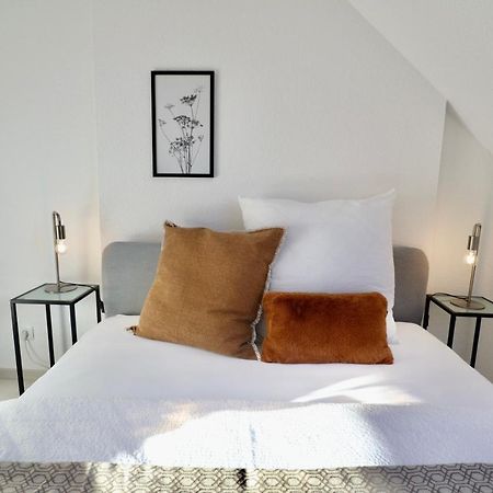 Gallery Apartment: Maisonette + Free Parking + Netflix 埃森 外观 照片