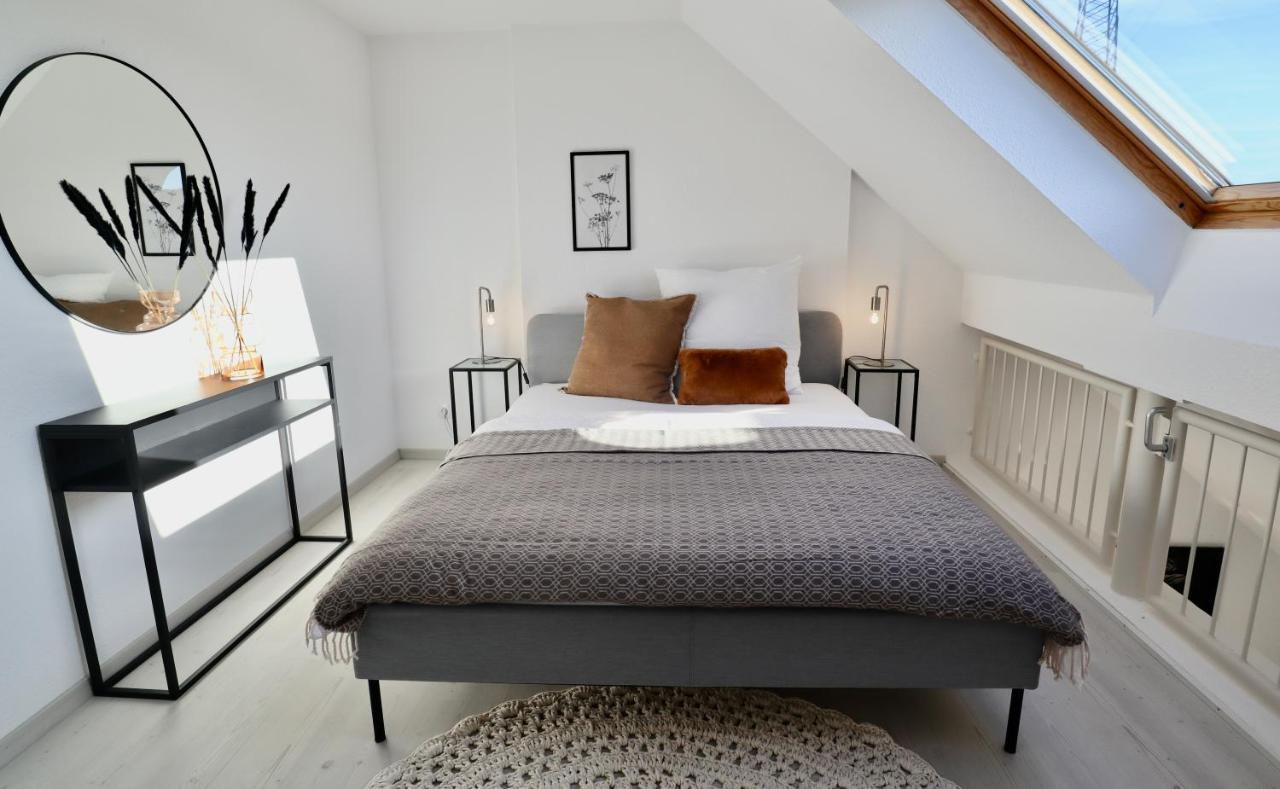 Gallery Apartment: Maisonette + Free Parking + Netflix 埃森 外观 照片
