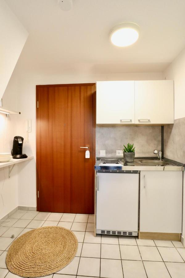 Gallery Apartment: Maisonette + Free Parking + Netflix 埃森 外观 照片