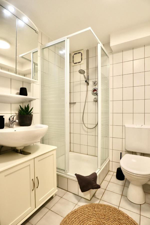 Gallery Apartment: Maisonette + Free Parking + Netflix 埃森 外观 照片